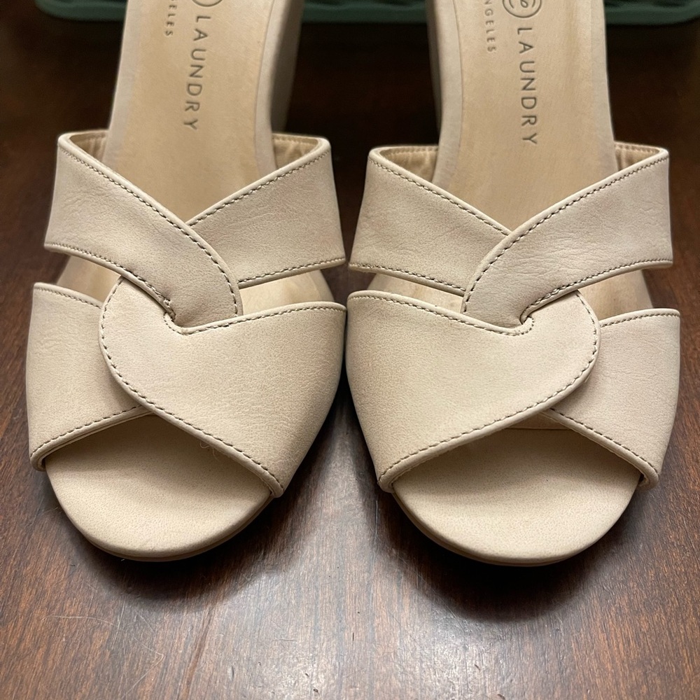Chinese Laundry Women's Cream Sandals SZ 7 NWOT - Picture 4 of 9